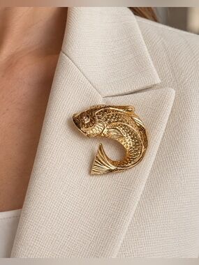 Vintage Gold Toned Koi Fish Brooch